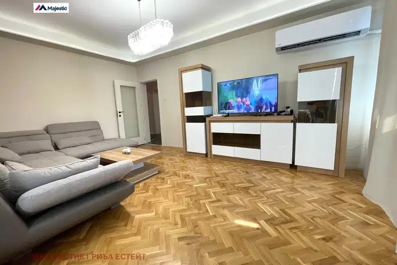 3-bedroom apartment in Sofiya, Dyrvenica