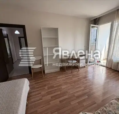 Photo 2 — Three-room apartment with two terraces in Darvenitsa, Sofia