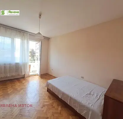 Снимка 3 — Тристаен апартамент с две тераси в Гео Милев, София