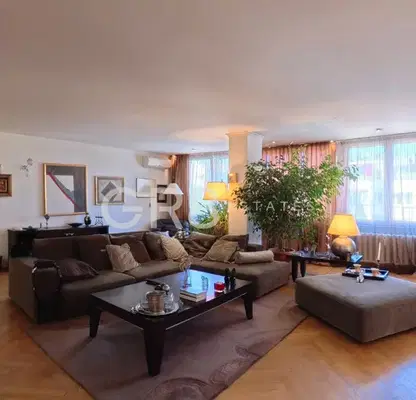 Photo 2 — Spacious 4-room apartment in Geo Milev with terrace and park view