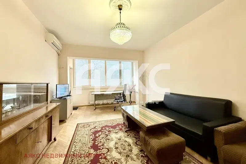 Two-room apartment with southwest aspect in Geo Milev, Sofia