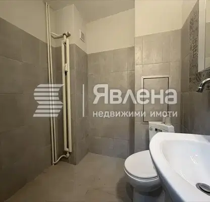 Снимка 5 — Двустаен апартамент в Гео Милев с паркомясто