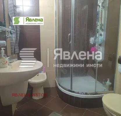 Снимка 4 — Тристаен апартамент с две тераси в Гео Милев, София