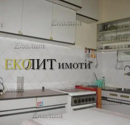 Снимка 2 — Тристаен апартамент в Гео Милев с две тераси