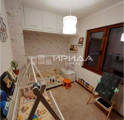 Снимка 5 — Тристаен апартамент в Гоце Делчев на последен етаж