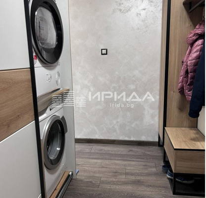 Снимка 3 — Тристаен апартамент 80 кв.м в Гоце Делчев с тераса