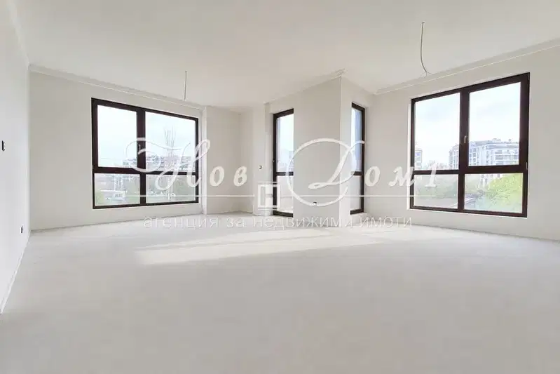 Three-room apartment in Gotse Delchev with balcony and basement