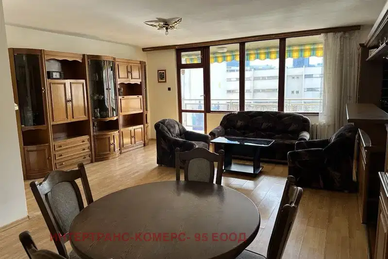 Three-room apartment with garage in Gotse Delchev, Sofia