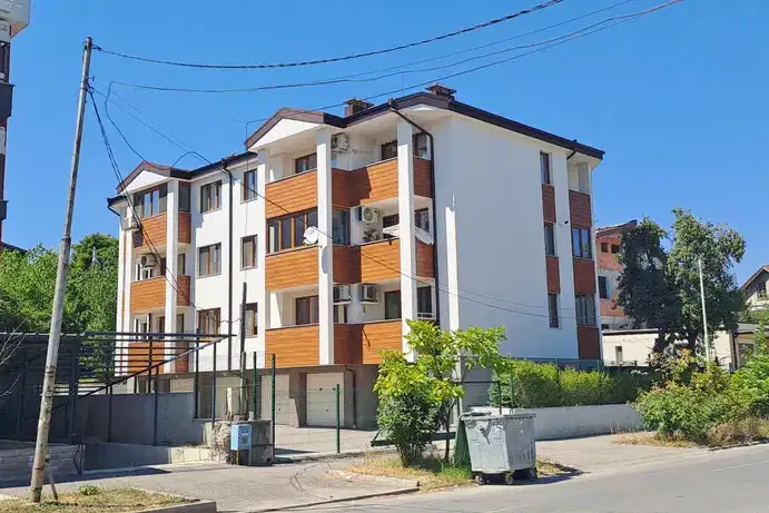 Two-room apartment in Gorna Banya with parking space