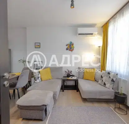 Photo 3 — Three-room apartment with terrace in Hadzhi Dimitar, Sofia