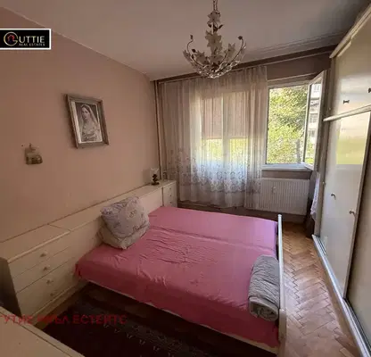 Снимка 4 — Двустаен апартамент в Хаджи Димитър с асансьор