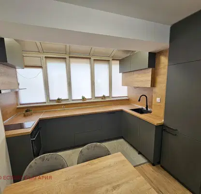 Photo 2 — Three-room apartment on top floor in Hadzhi Dimitar, Sofia