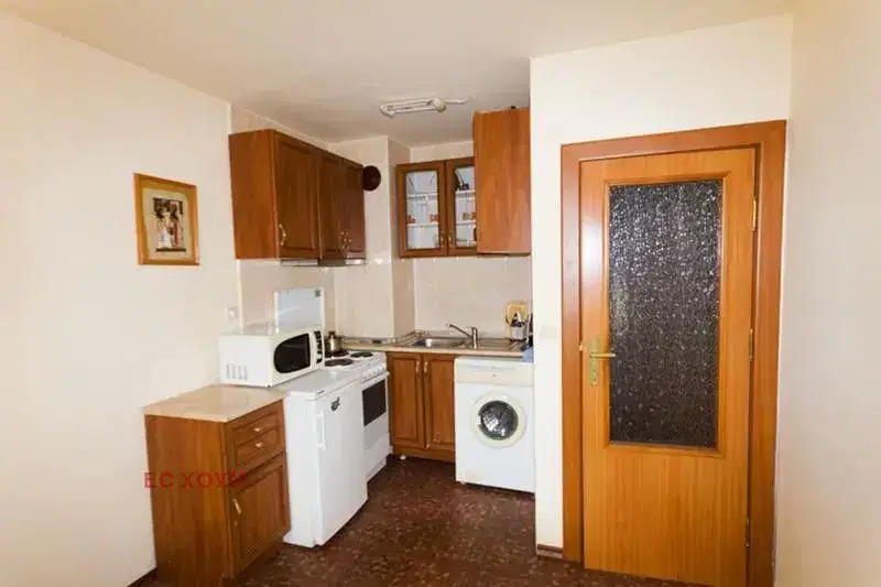 Two-room apartment in Hladilnika with renovation potential