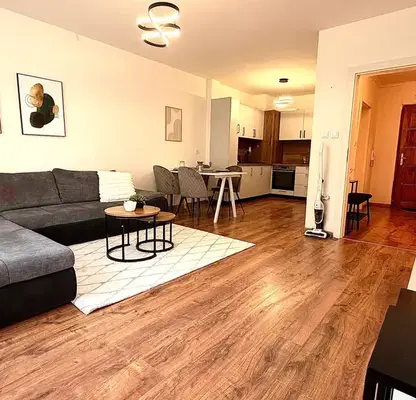 Photo 2 — South-facing 3-room apartment with parking space in Hladilnika, Sofia