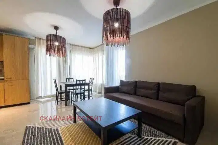 Two-room apartment in Hladilnika with parking space