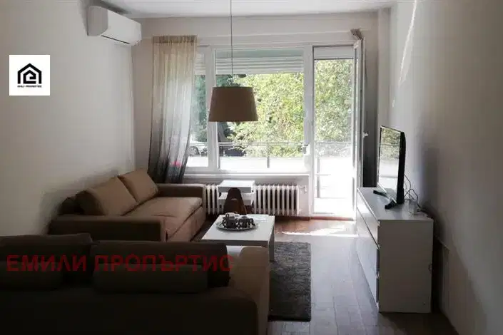Three-room apartment with parking space in Hladilnika, Sofia