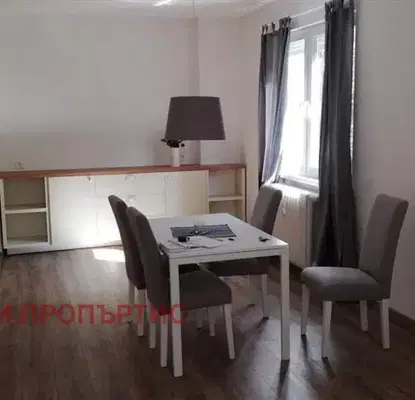 Photo 2 — Three-room apartment with parking space in Hladilnika, Sofia