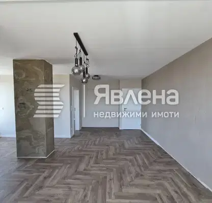 Снимка 2 — Тристаен апартамент с тераса в Изгрев, София