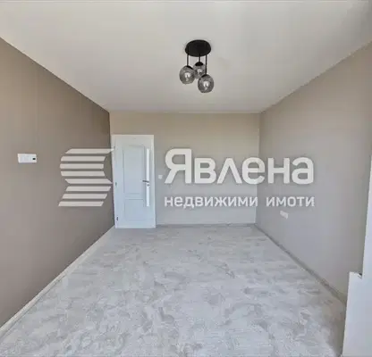 Снимка 3 — Тристаен апартамент с тераса в Изгрев, София
