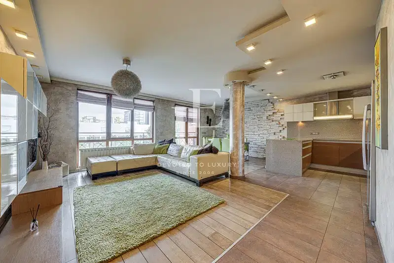 Spacious 4-room apartment in Izgrev with two terraces