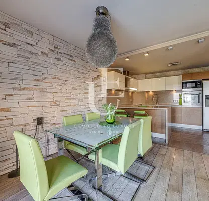 Photo 3 — Spacious 4-room apartment in Izgrev with two terraces