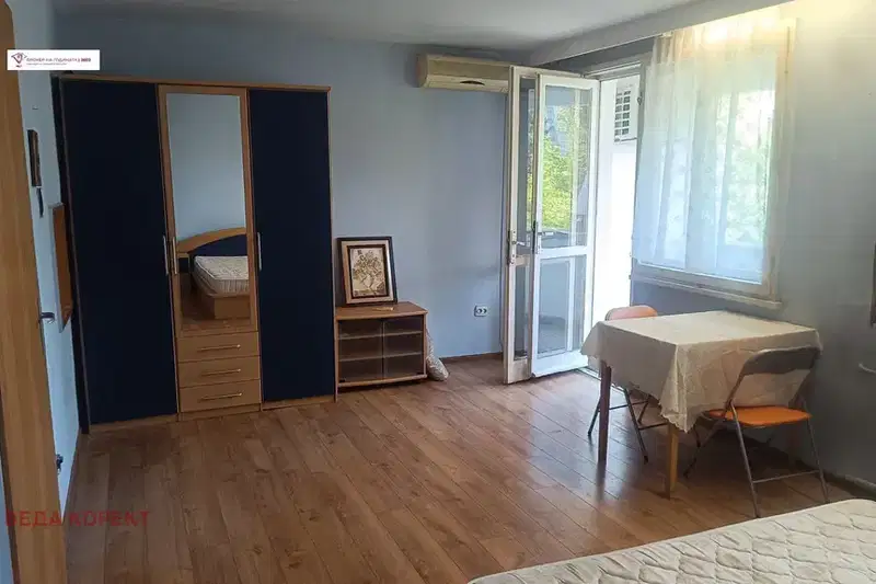 Studio with terrace in gated complex in Izgrev, Sofia