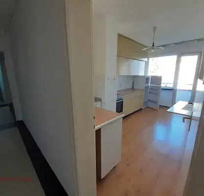 Photo 4 — Spacious 3-room apartment in Izgrev with two terraces