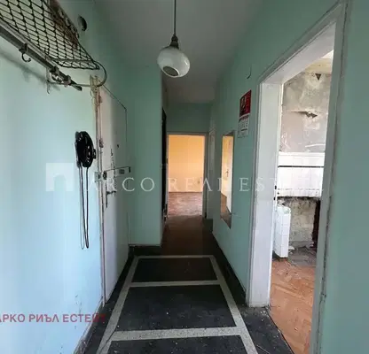 Photo 3 — 2-room apartment with terrace and panorama in Iztok residential complex, Sofia