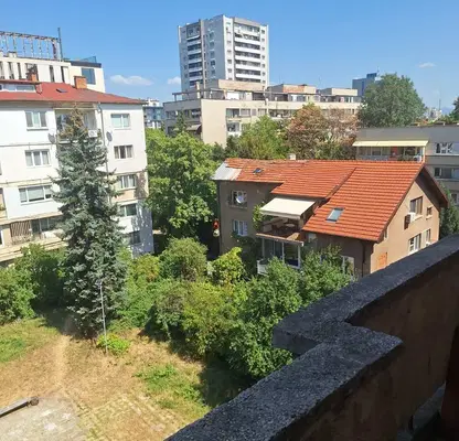 Photo 5 — Three-room apartment on 5th floor in Iztok, Sofia