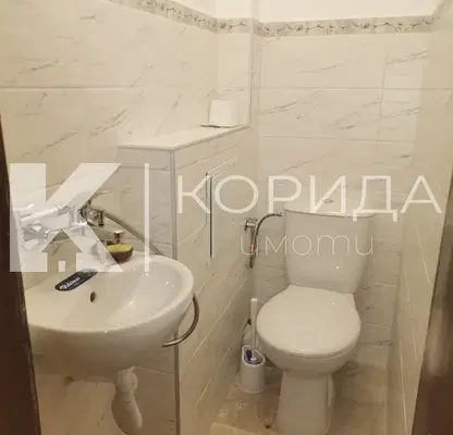 Снимка 5 — Тристаен апартамент с балкони в Изток, София