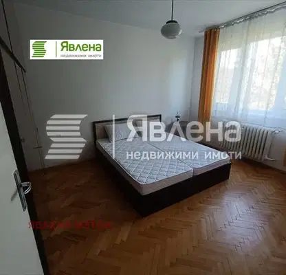 Снимка 2 — Двустаен апартамент с две тераси в кв. Изток, София