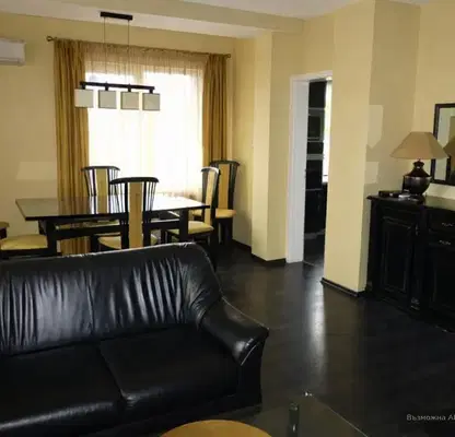 Photo 2 — Three-room apartment 103 sq m in Iztok with balcony
