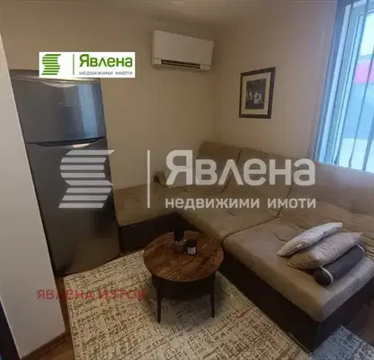 Снимка 3 — Тристаен апартамент с тераса в кв. Изток, София