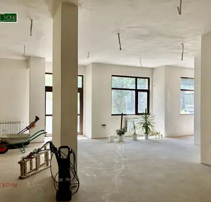 Снимка 3 — Тристаен апартамент 93 кв.м в Карпузица с контрол на достъп
