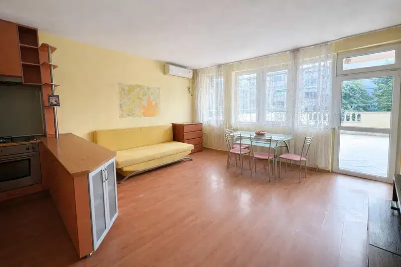 Three-room apartment with large terrace in Karpuzitsa, Sofia