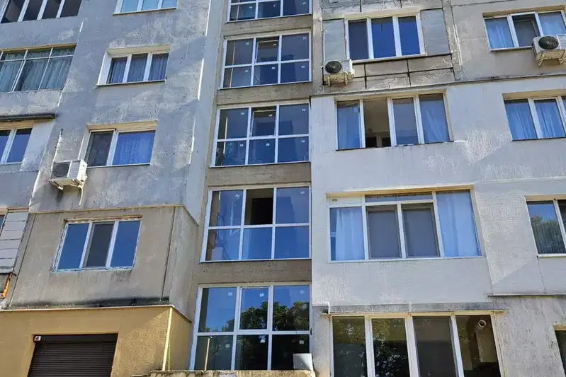 Южна гарсониера в Красна поляна 1 с балкон