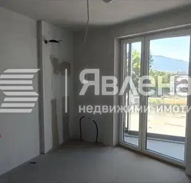 Снимка 2 — Едностаен апартамент в Красно село с балкон и гледка
