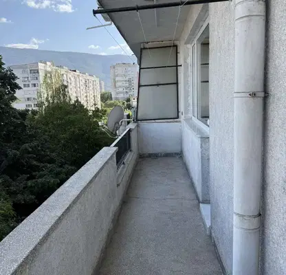 Снимка 5 — Двустаен апартамент с тераса в Красно село, София
