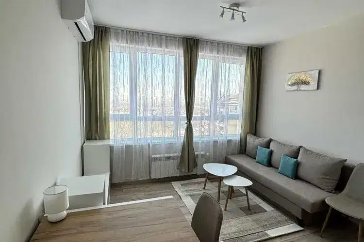 Two-room apartment in Krasno selo with convenient location