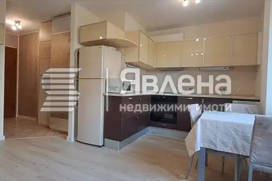 Обзаведен 2-стаен апартамент в Красно село с асансьор