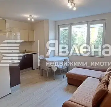 Снимка 5 — Обзаведен 2-стаен апартамент в Красно село с асансьор