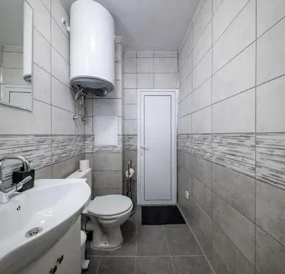 Снимка 5 — Двустаен апартамент с тераса в Красно село, София