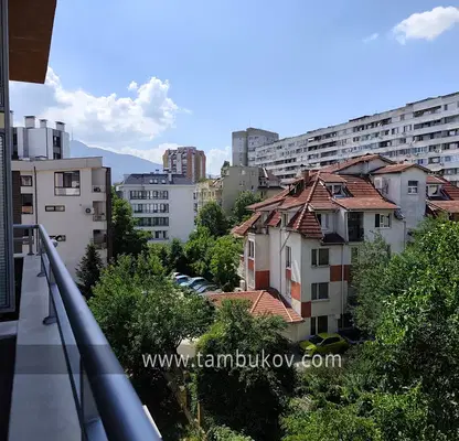 Снимка 4 — Тристаен апартамент в Красно село с две тераси