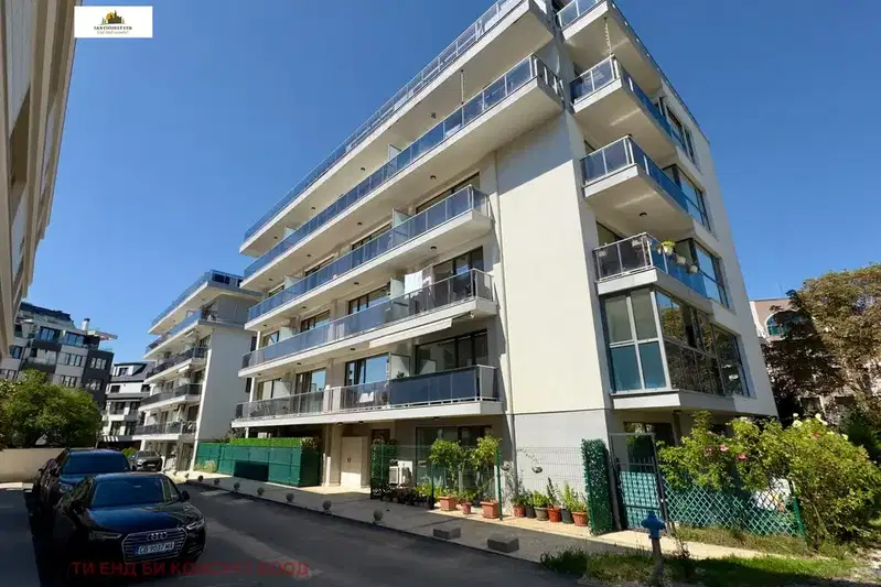 Two-room apartment with terrace in Krastova vada, Sofia