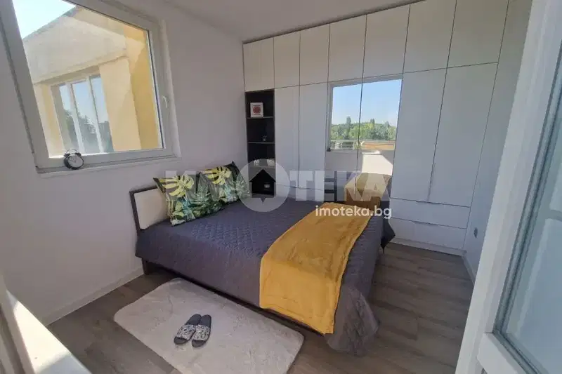 Three-room apartment with balconies in Krastova vada, Sofia