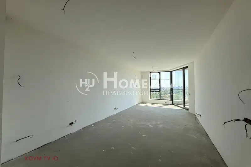 Spacious 4-room apartment with panoramic view in Krastova vada