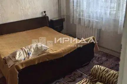 Двустаен апартамент в Лагера, София, с мазе