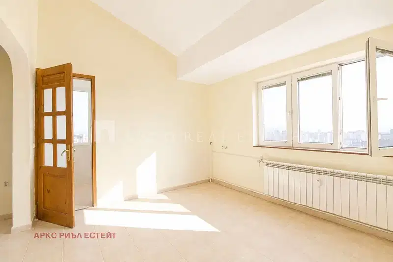 Two-room apartment with a panorama in Lagera, Sofia