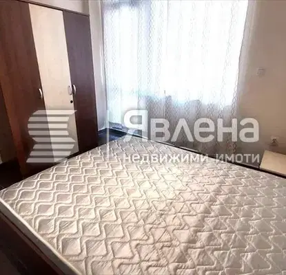 Снимка 4 — Двустаен апартамент с голяма тераса в Лагера, София