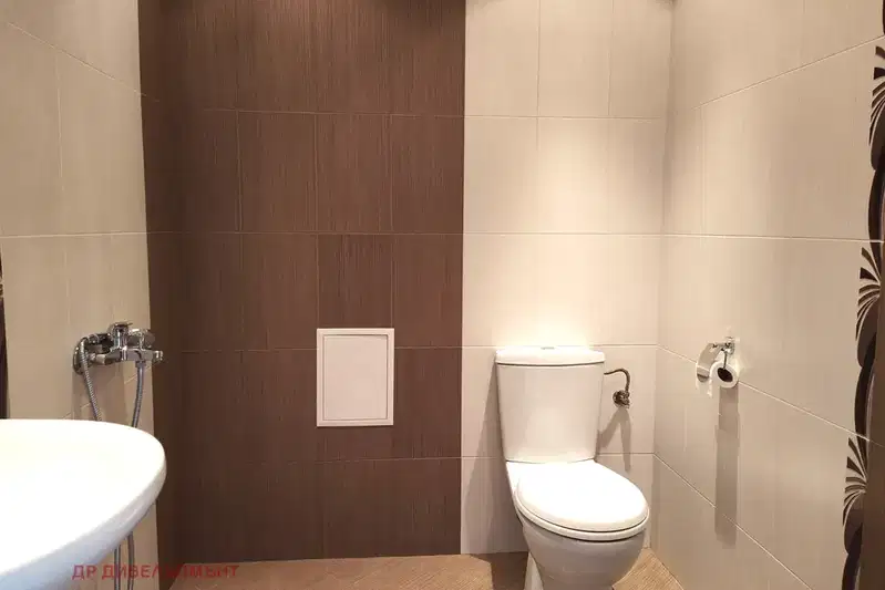 Двустаен апартамент с тераса в Левски, София